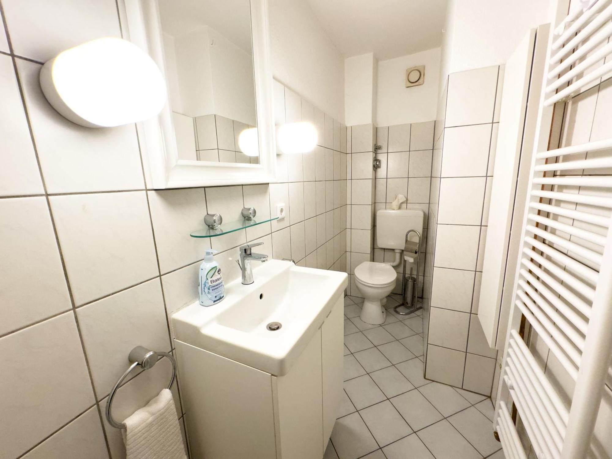 Schoene Wohnung Fuer 4 Gaeste An Der Eilenriede Mit Kostenlosen Parkplaetzen Hannover Luaran gambar