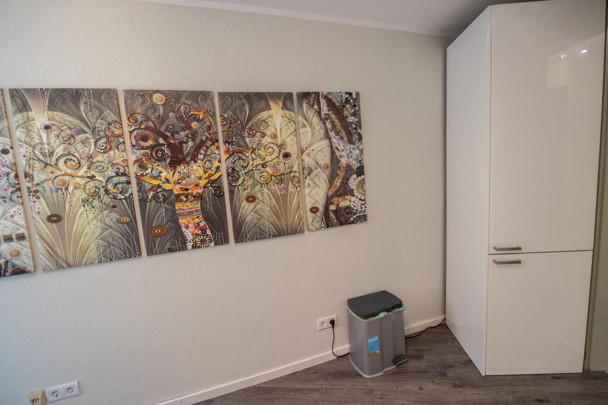 Schoene Wohnung Fuer 4 Gaeste An Der Eilenriede Mit Kostenlosen Parkplaetzen Hannover Luaran gambar