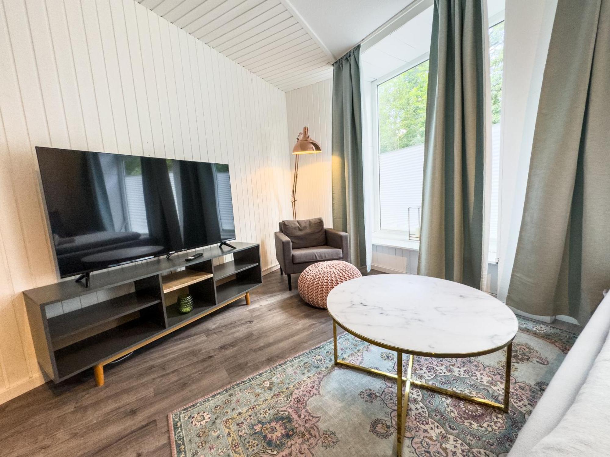 Schoene Wohnung Fuer 4 Gaeste An Der Eilenriede Mit Kostenlosen Parkplaetzen Hannover Luaran gambar